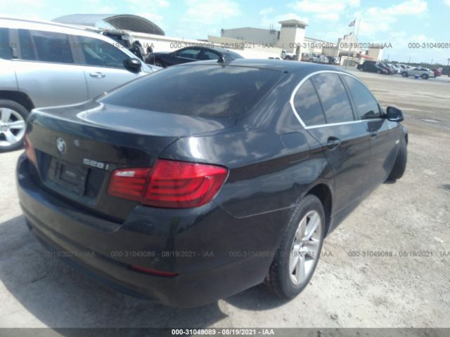 Photo 3 VIN: WBAFR1C53BC738936 - BMW 5 