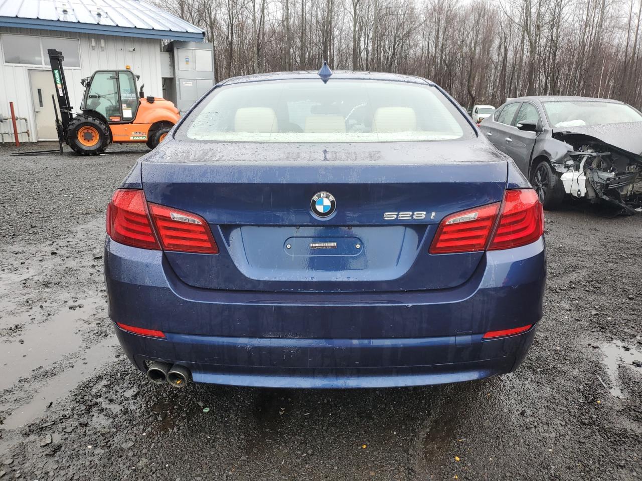 Photo 5 VIN: WBAFR1C54BC738380 - BMW 5ER 