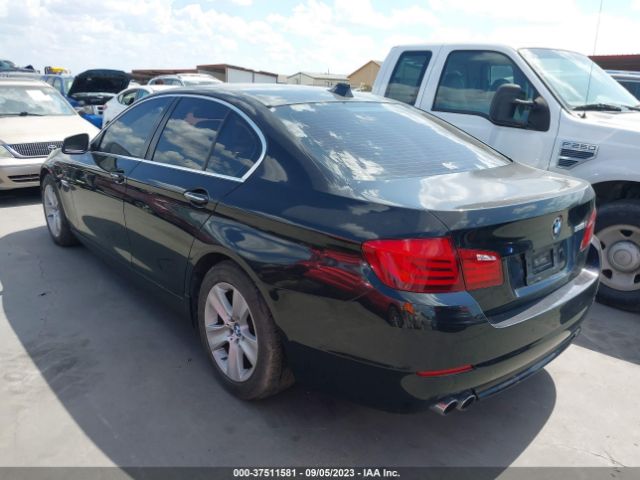 Photo 2 VIN: WBAFR1C55BC738811 - BMW 5 SERIES 