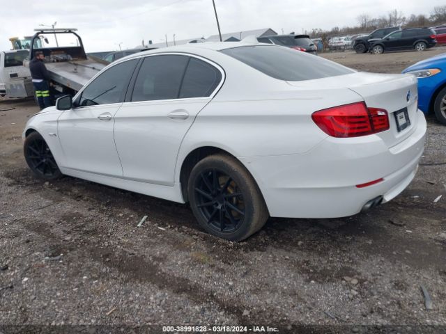 Photo 2 VIN: WBAFR1C56BC740681 - BMW 528I 