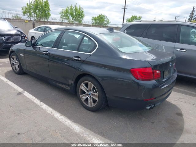 Photo 2 VIN: WBAFR1C56BC742298 - BMW 528I 