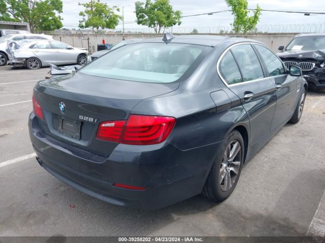 Photo 3 VIN: WBAFR1C56BC742298 - BMW 528I 