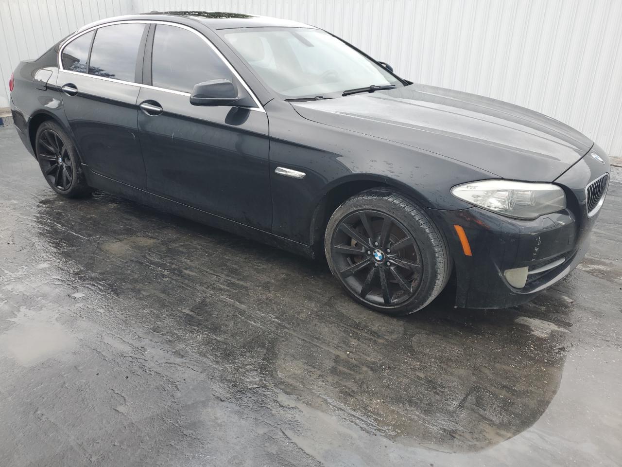 Photo 19 VIN: WBAFR1C56BC744164 - BMW 5 SERIES 