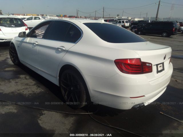 Photo 2 VIN: WBAFR1C57BC747798 - BMW 5 