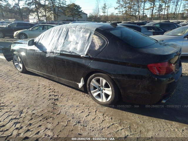 Photo 2 VIN: WBAFR1C58BC738401 - BMW 5 