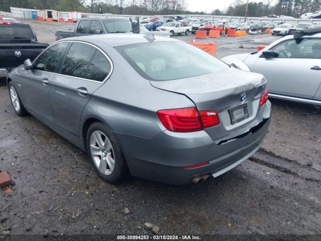 Photo 2 VIN: WBAFR1C58BC738480 - BMW 528I 