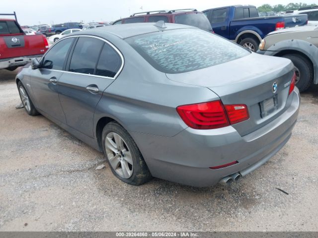 Photo 2 VIN: WBAFR1C58BC739371 - BMW 528I 