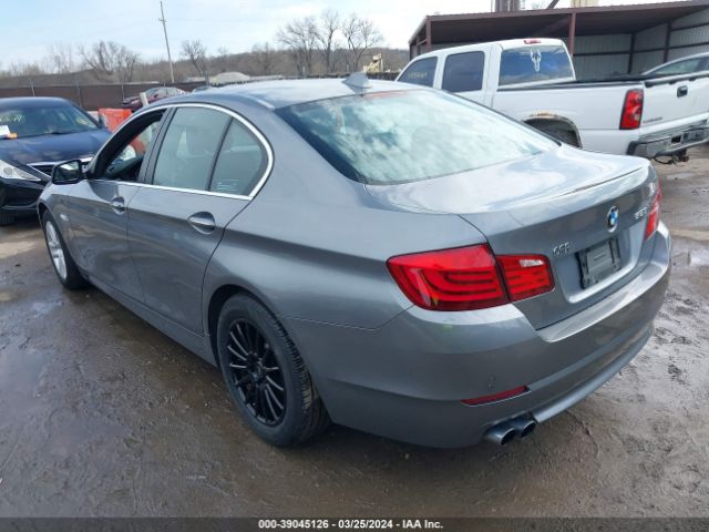 Photo 2 VIN: WBAFR1C59BC744837 - BMW 528I 