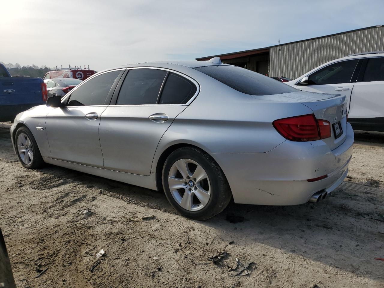 Photo 1 VIN: WBAFR1C59BC746331 - BMW 5ER 