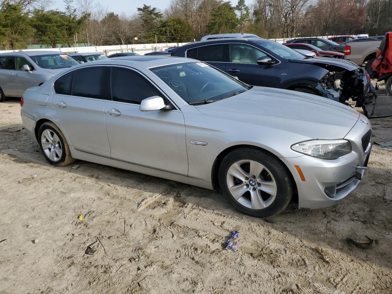 Photo 3 VIN: WBAFR1C59BC746331 - BMW 5ER 