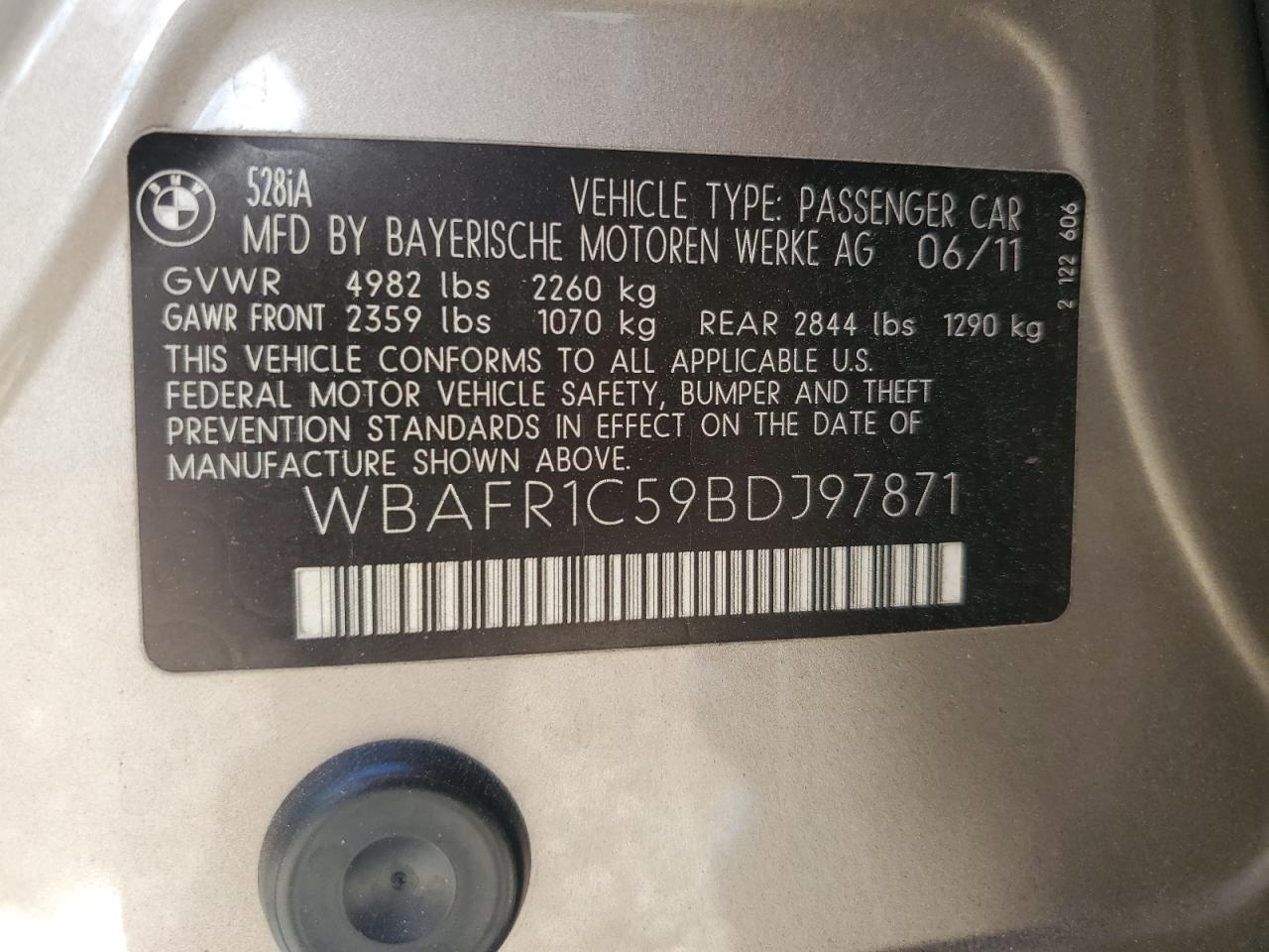 Photo 11 VIN: WBAFR1C59BDJ97871 - BMW 5ER 