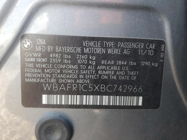 Photo 11 VIN: WBAFR1C5XBC742966 - BMW 528 I 