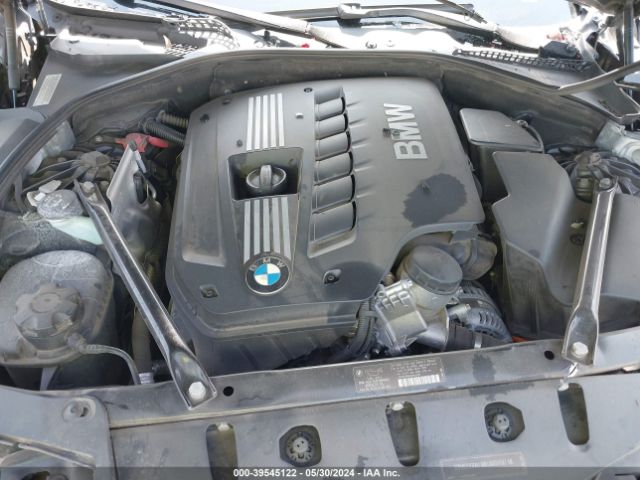 Photo 9 VIN: WBAFR1C5XBC749304 - BMW 528I 