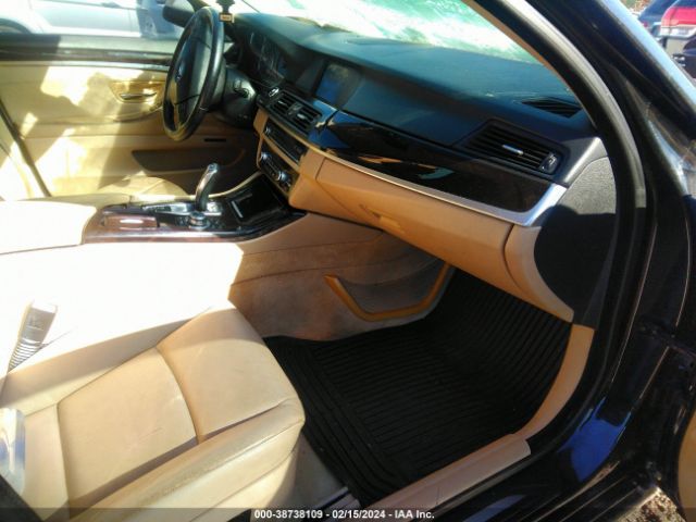 Photo 4 VIN: WBAFR1C5XBC749741 - BMW 528I 