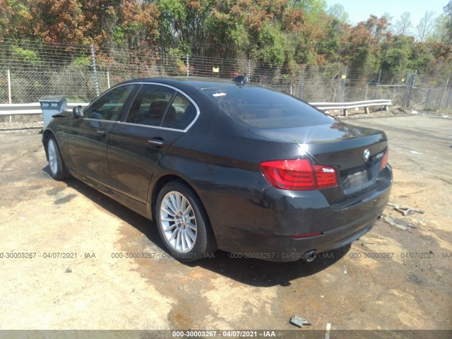 Photo 2 VIN: WBAFR7C50BC266438 - BMW 535I 