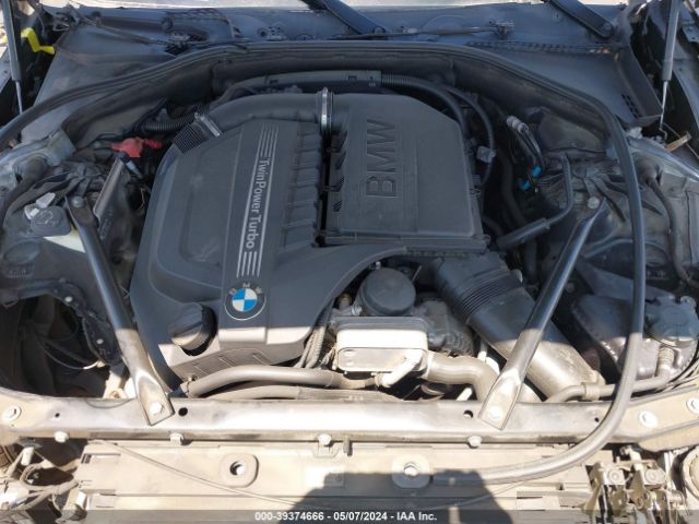 Photo 9 VIN: WBAFR7C50CC816996 - BMW 535I 