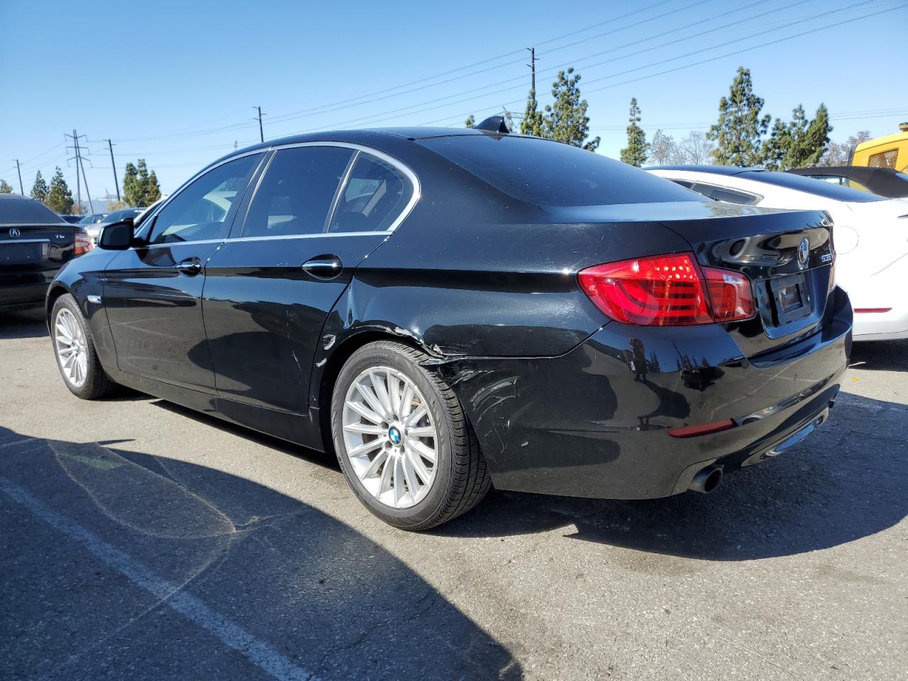 Photo 1 VIN: WBAFR7C50DC823609 - BMW 5ER 