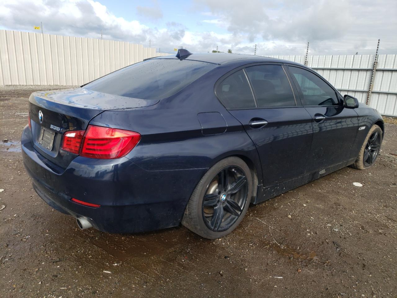 Photo 2 VIN: WBAFR7C51BC603666 - BMW 5ER 