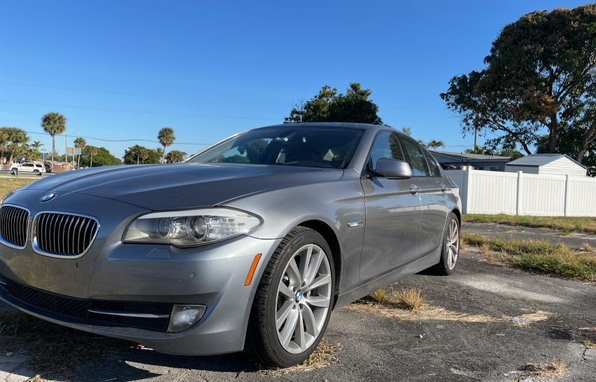 Photo 1 VIN: WBAFR7C51BC804676 - BMW 535 I 