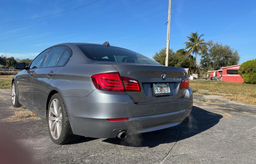 Photo 2 VIN: WBAFR7C51BC804676 - BMW 535 I 