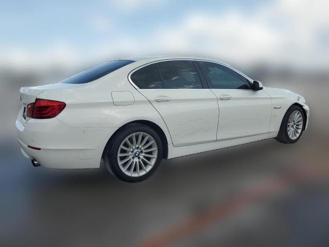 Photo 2 VIN: WBAFR7C51DC818113 - BMW 5 SERIES 