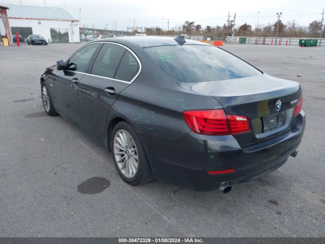 Photo 2 VIN: WBAFR7C51DC823554 - BMW 535I 