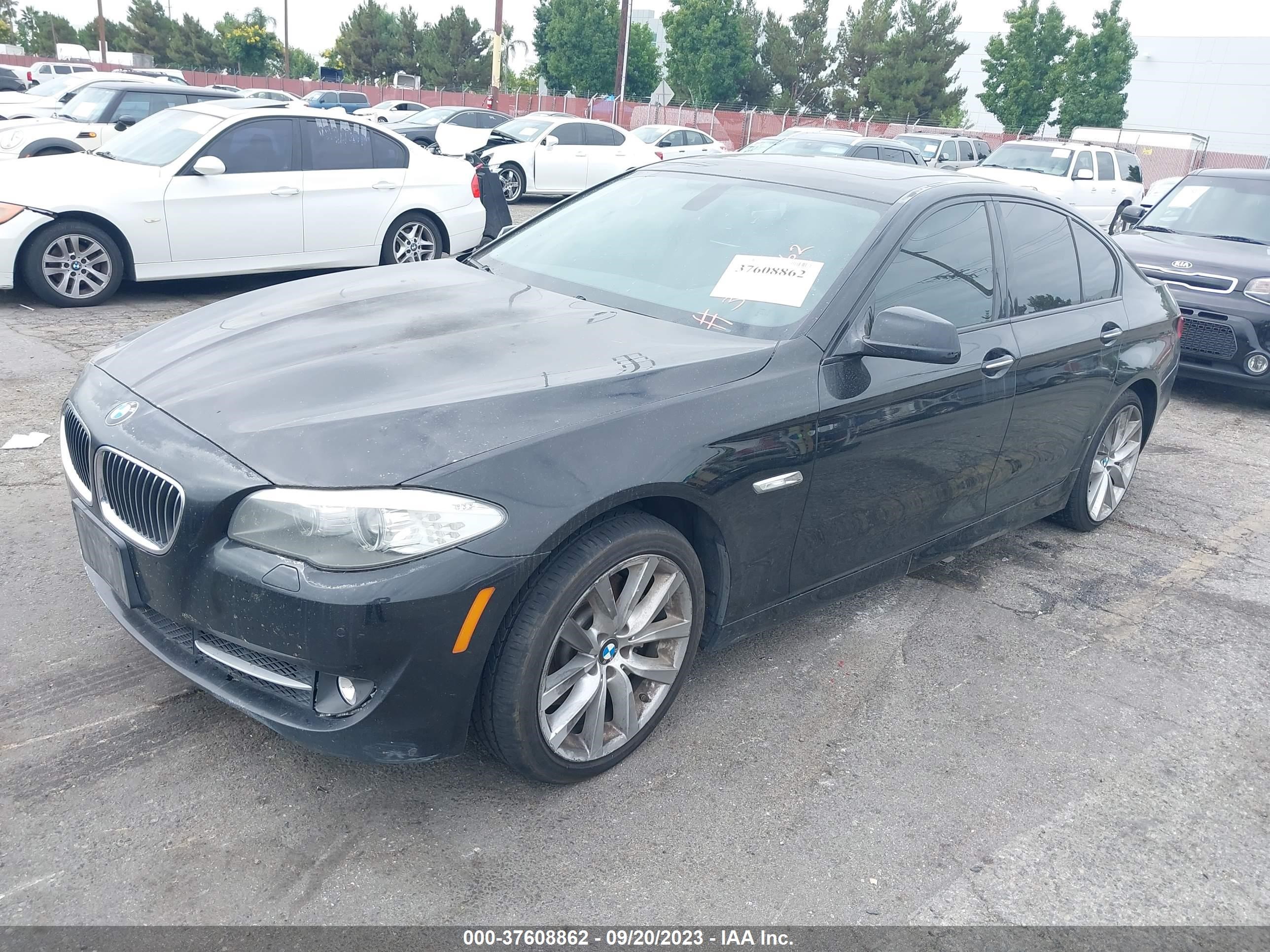 Photo 1 VIN: WBAFR7C52BC805576 - BMW 5ER 