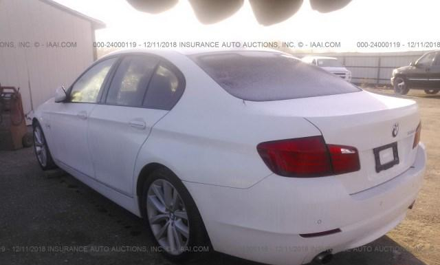 Photo 2 VIN: WBAFR7C52CC809564 - BMW 535 