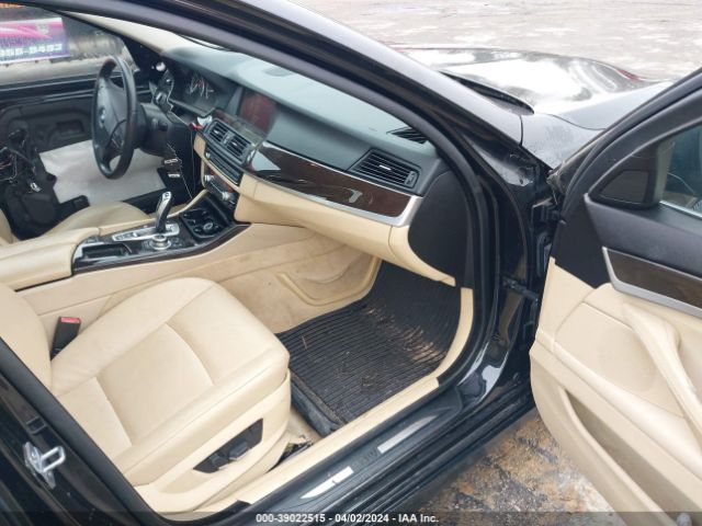 Photo 4 VIN: WBAFR7C52DC825006 - BMW 535I 