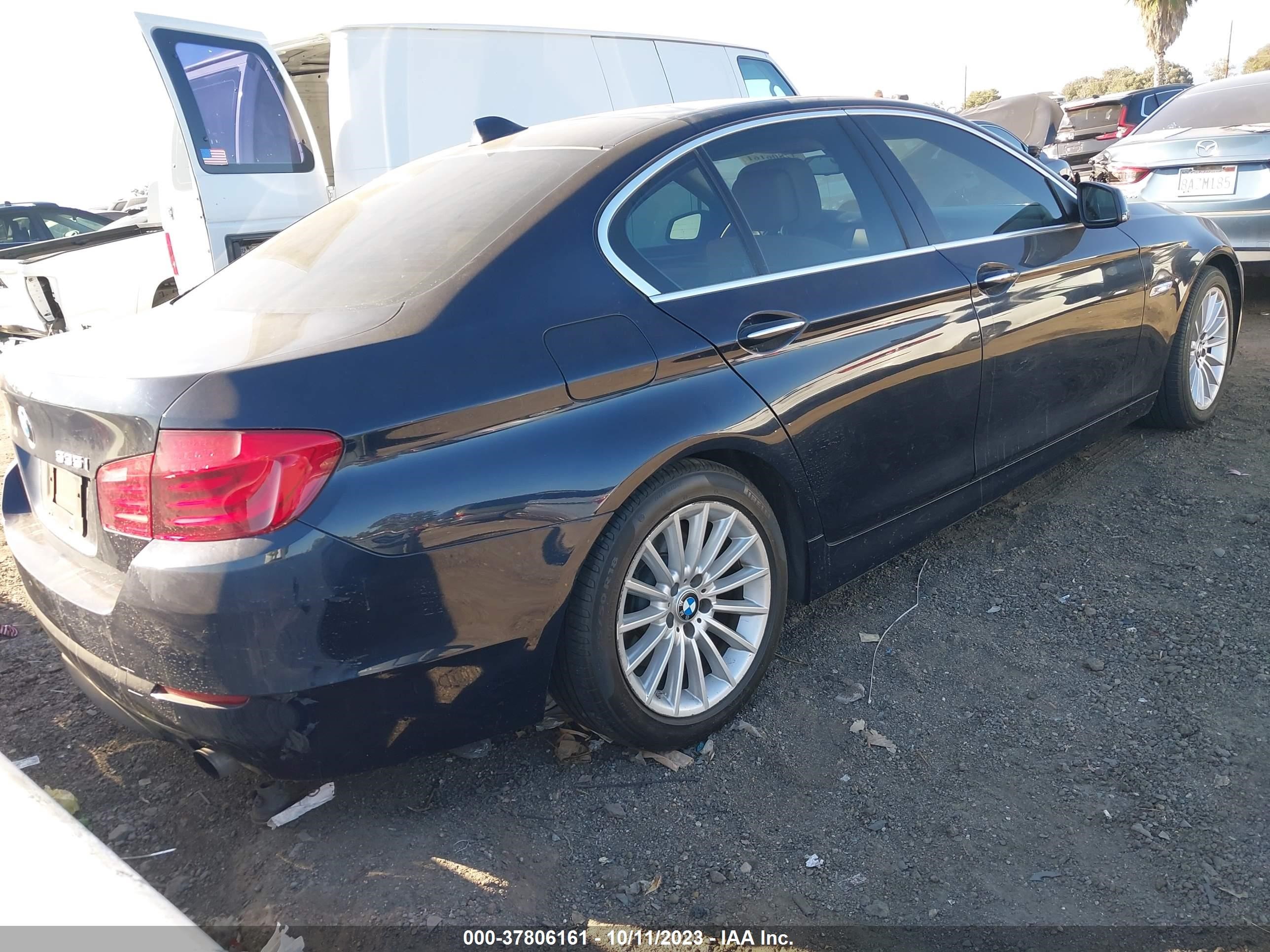 Photo 3 VIN: WBAFR7C53BC607301 - BMW 5ER 