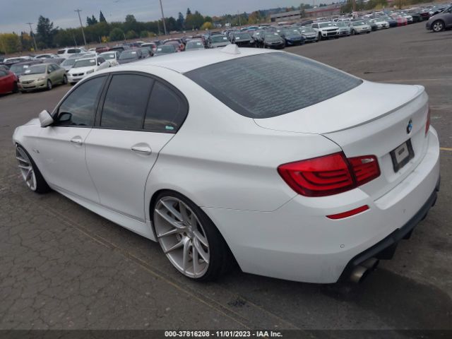 Photo 2 VIN: WBAFR7C54BC804770 - BMW 535I 