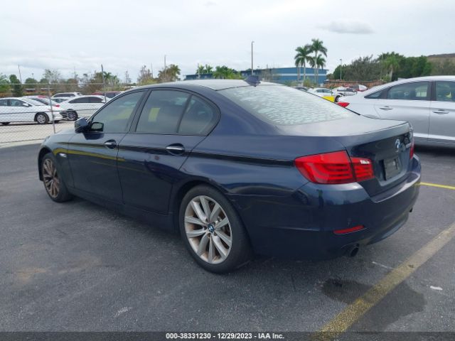 Photo 2 VIN: WBAFR7C54CC812417 - BMW 535I 