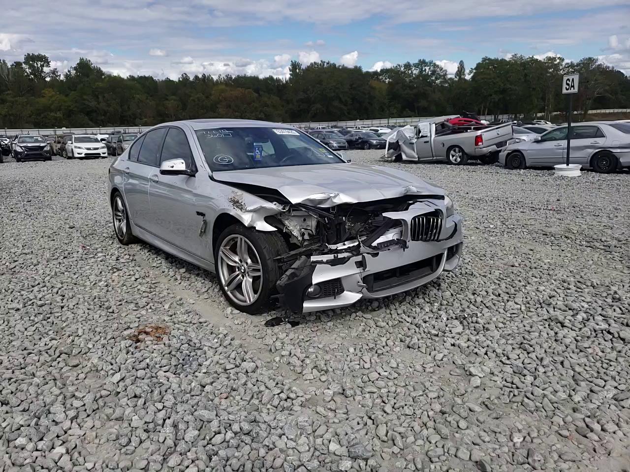 Photo 10 VIN: WBAFR7C54CC813423 - BMW 535 I 