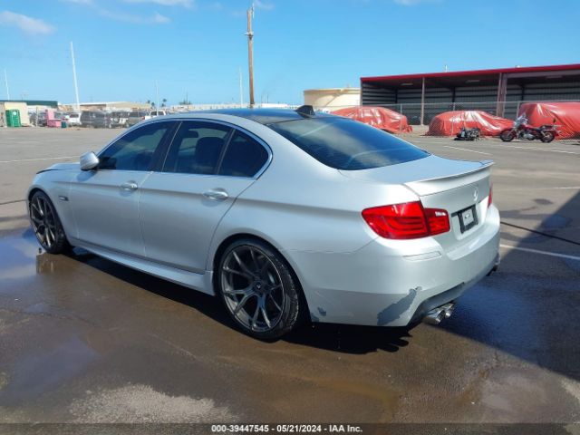 Photo 2 VIN: WBAFR7C54CC815916 - BMW 535I 