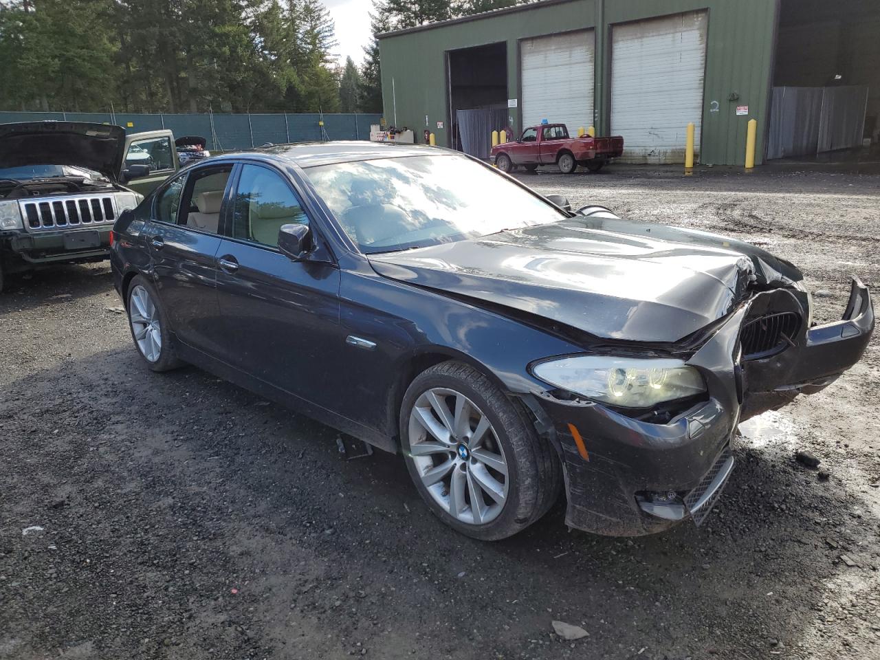 Photo 3 VIN: WBAFR7C55BC801456 - BMW 5ER 