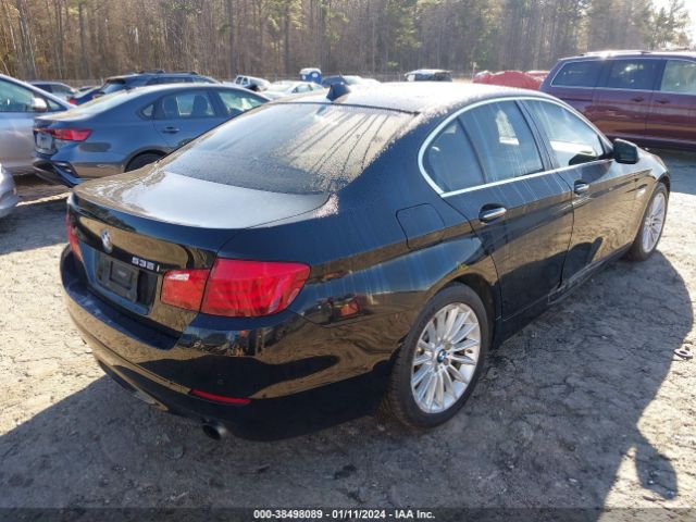 Photo 3 VIN: WBAFR7C55CC815729 - BMW 535I 