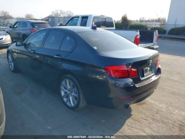 Photo 2 VIN: WBAFR7C56CC811320 - BMW 535I 