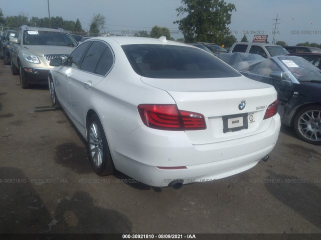 Photo 2 VIN: WBAFR7C56CC812886 - BMW 535I 