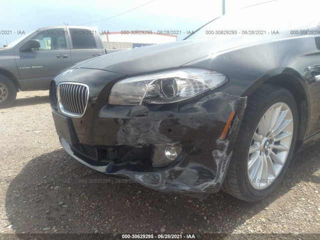 Photo 5 VIN: WBAFR7C57BC606538 - BMW 5 