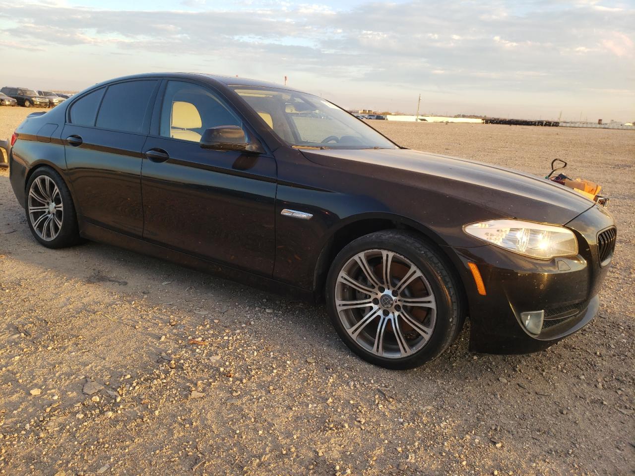 Photo 3 VIN: WBAFR7C57BC806660 - BMW 5ER 