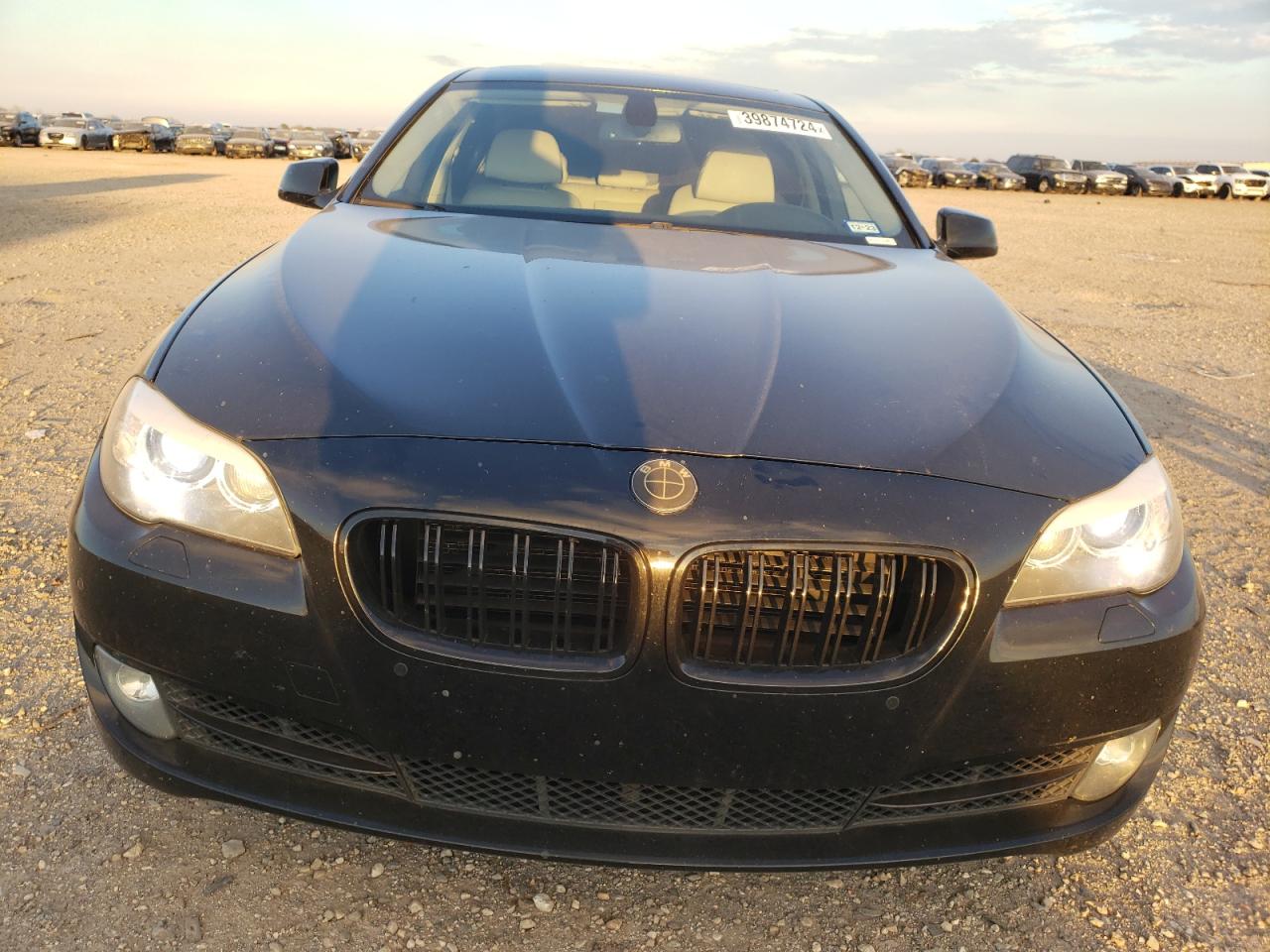 Photo 4 VIN: WBAFR7C57BC806660 - BMW 5ER 