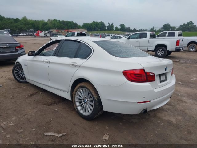 Photo 2 VIN: WBAFR7C57BC806898 - BMW 535I 