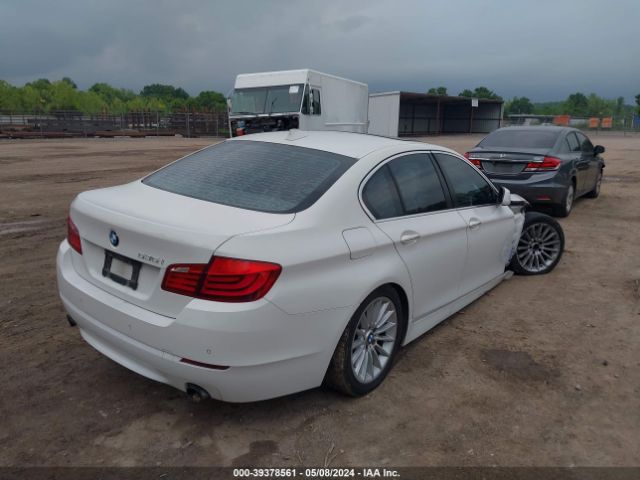 Photo 3 VIN: WBAFR7C57BC806898 - BMW 535I 