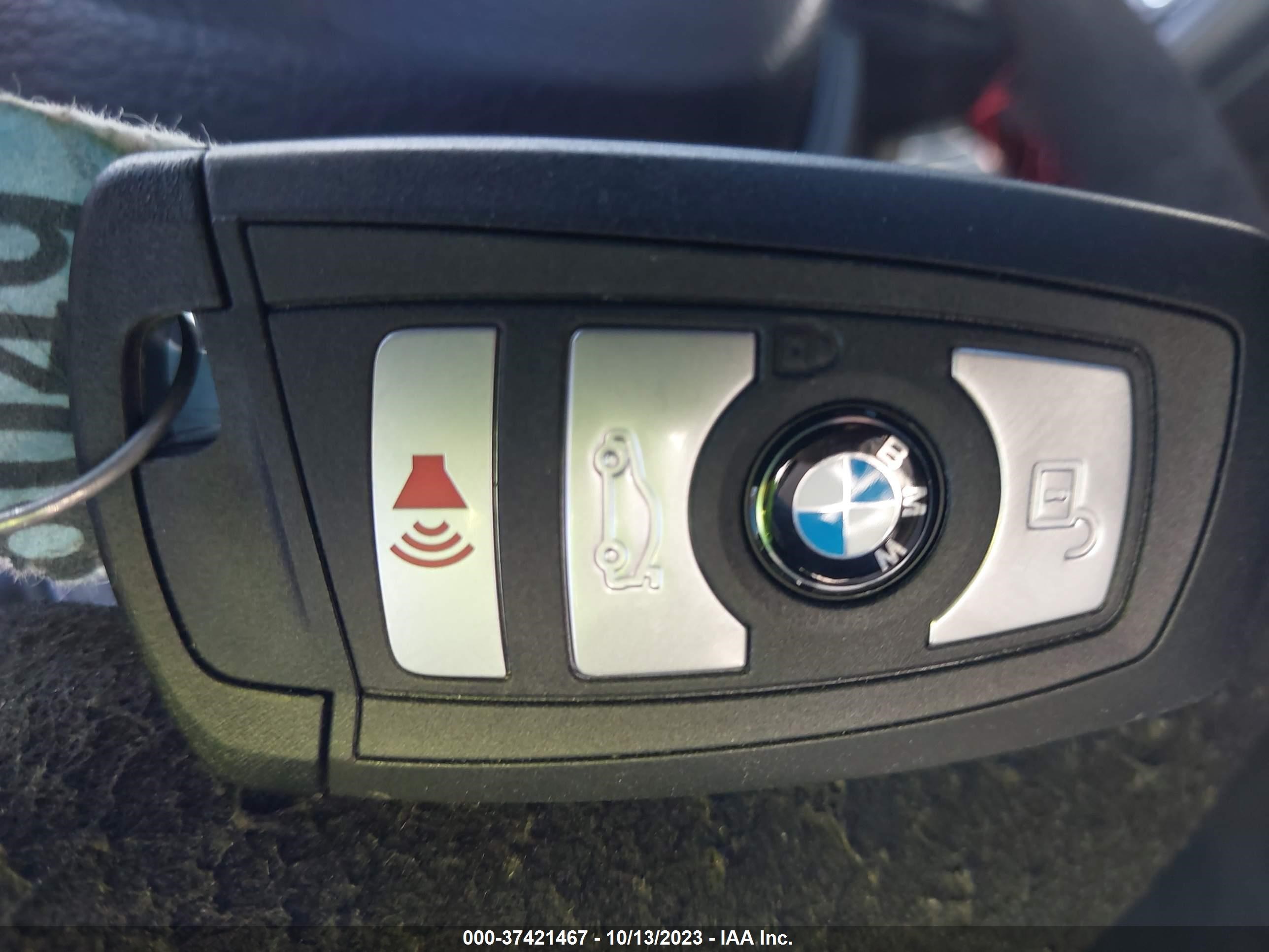 Photo 10 VIN: WBAFR7C57DC828807 - BMW 5ER 