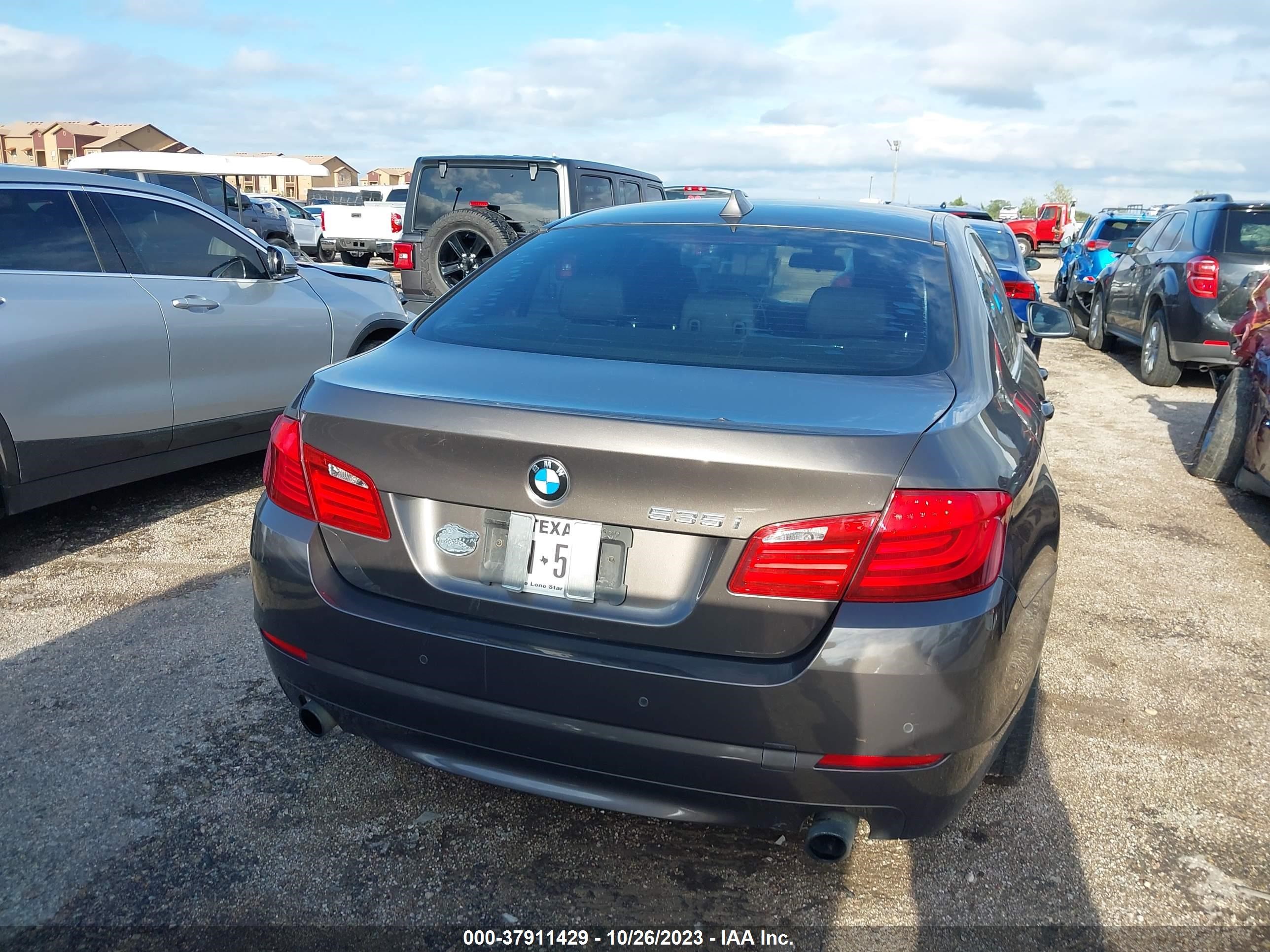 Photo 15 VIN: WBAFR7C58BC608296 - BMW 5ER 