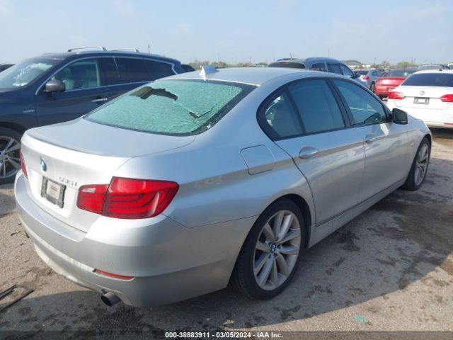 Photo 3 VIN: WBAFR7C58BC801001 - BMW 535I 