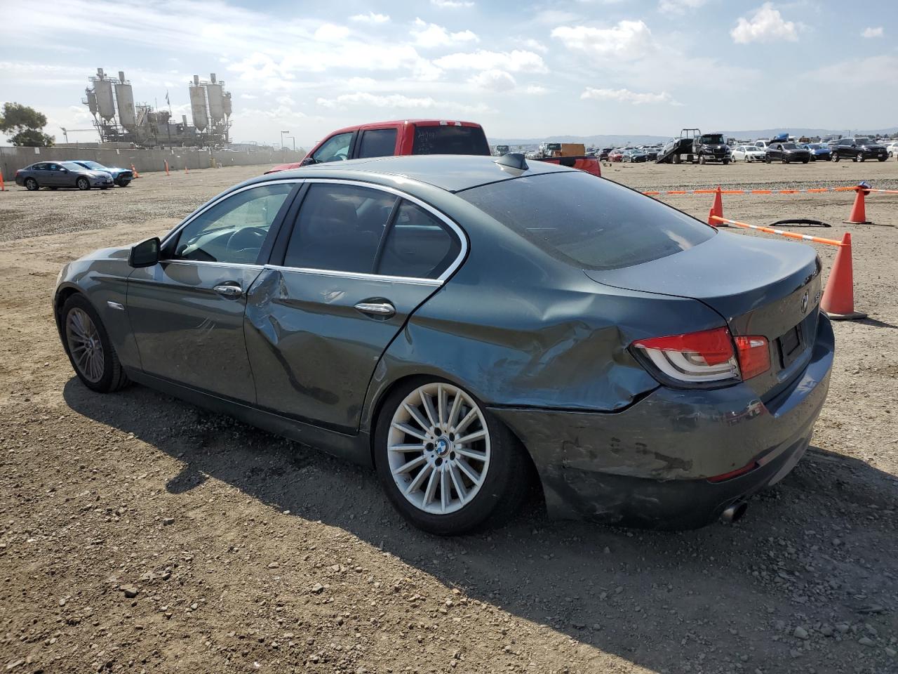 Photo 1 VIN: WBAFR7C58BC802892 - BMW 5ER 