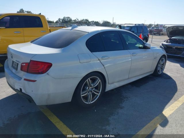 Photo 3 VIN: WBAFR7C58DC828489 - BMW 535I 