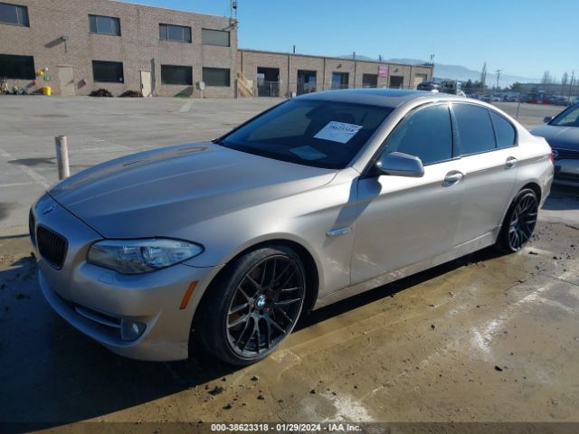 Photo 1 VIN: WBAFR7C5XBC267855 - BMW 535I 