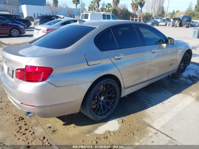 Photo 3 VIN: WBAFR7C5XBC267855 - BMW 535I 